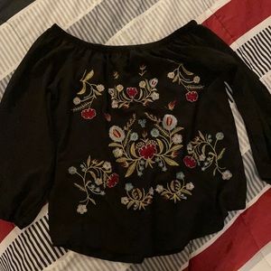 Off the shoulder beautiful blouse..